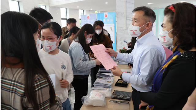 武漢市國家保密局走進(jìn)江漢大學(xué) 開展國家安全教育主題活動(dòng)